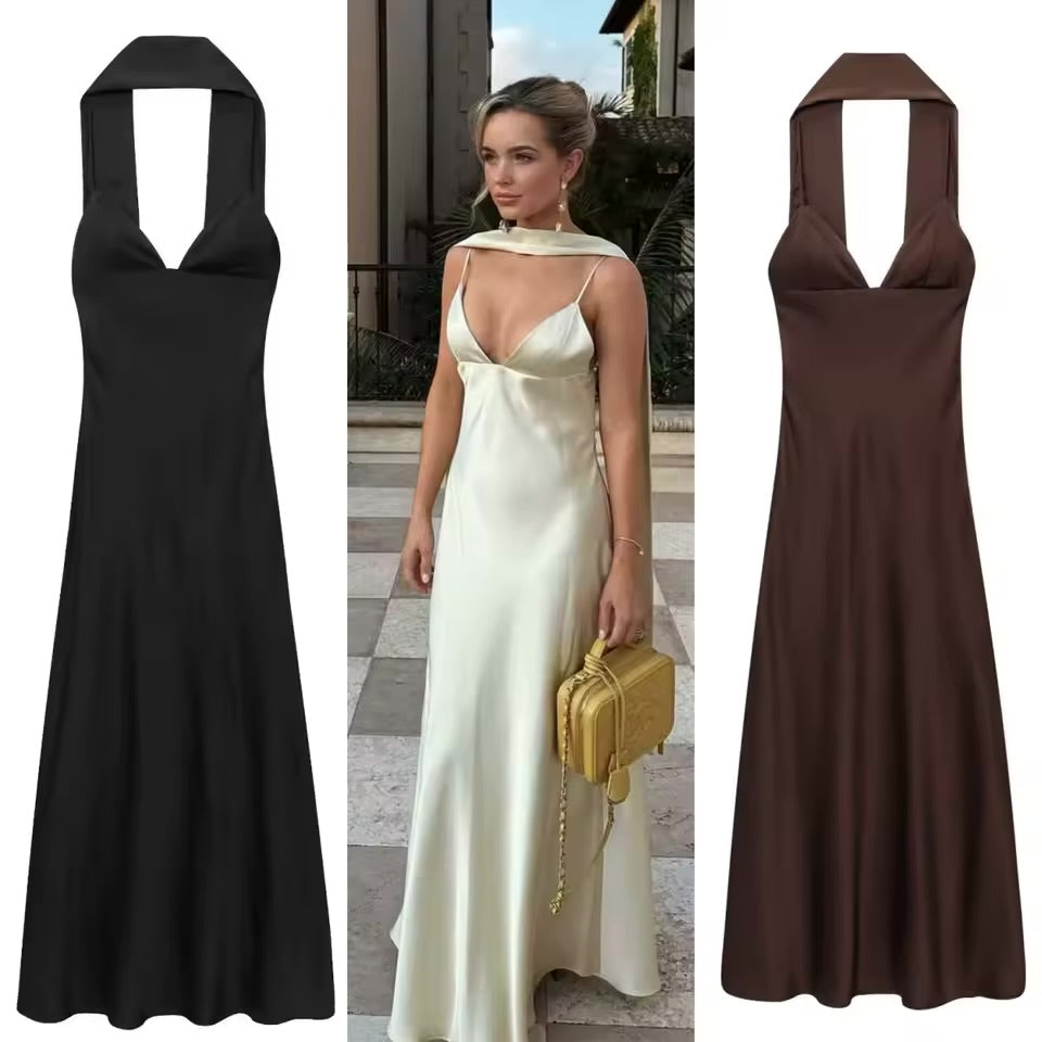 Vestido Largo Satinado con Cuello Halter y Espalda Descubierta
