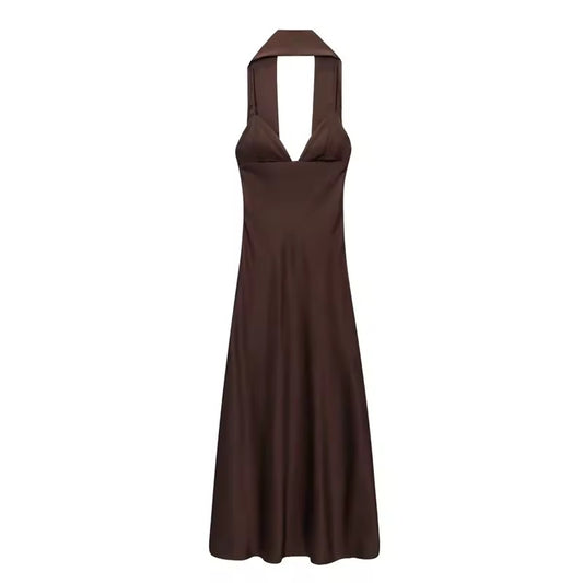 Vestido Largo Satinado con Cuello Halter y Espalda Descubierta