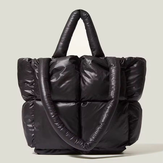 Cocoon Tote en negro — Vogue PRANA
